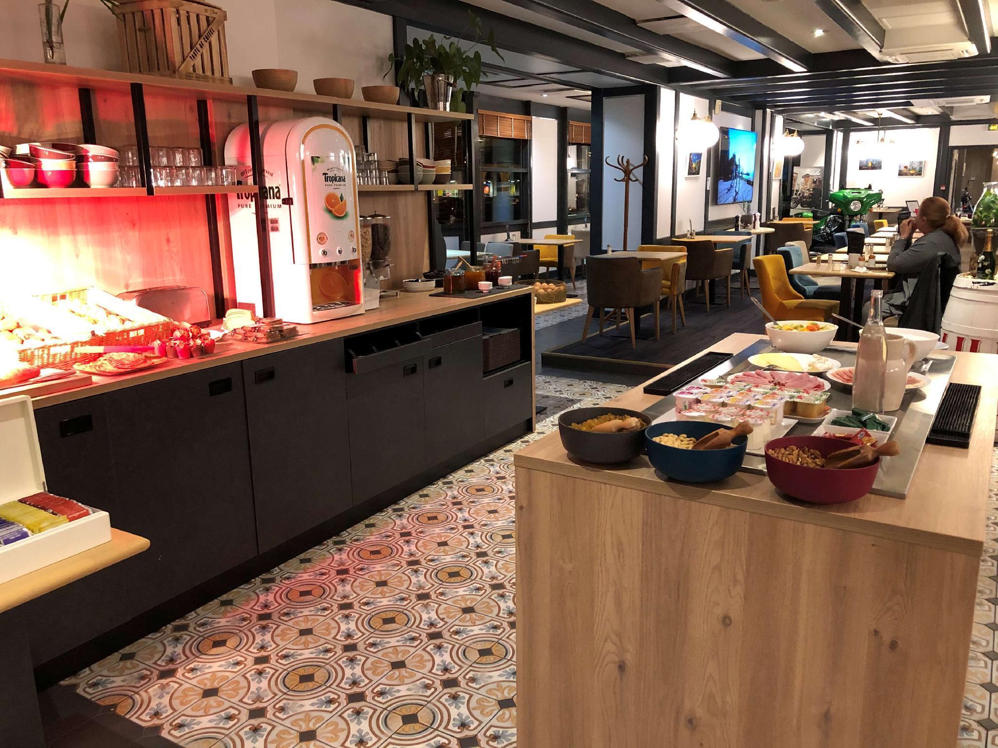 Kyriad Limoges Centre Gare - Atrium Экстерьер фото